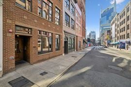 214 3rd Ave N