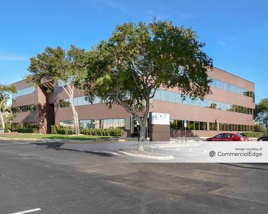 The Roosevelt Lakes Office Park