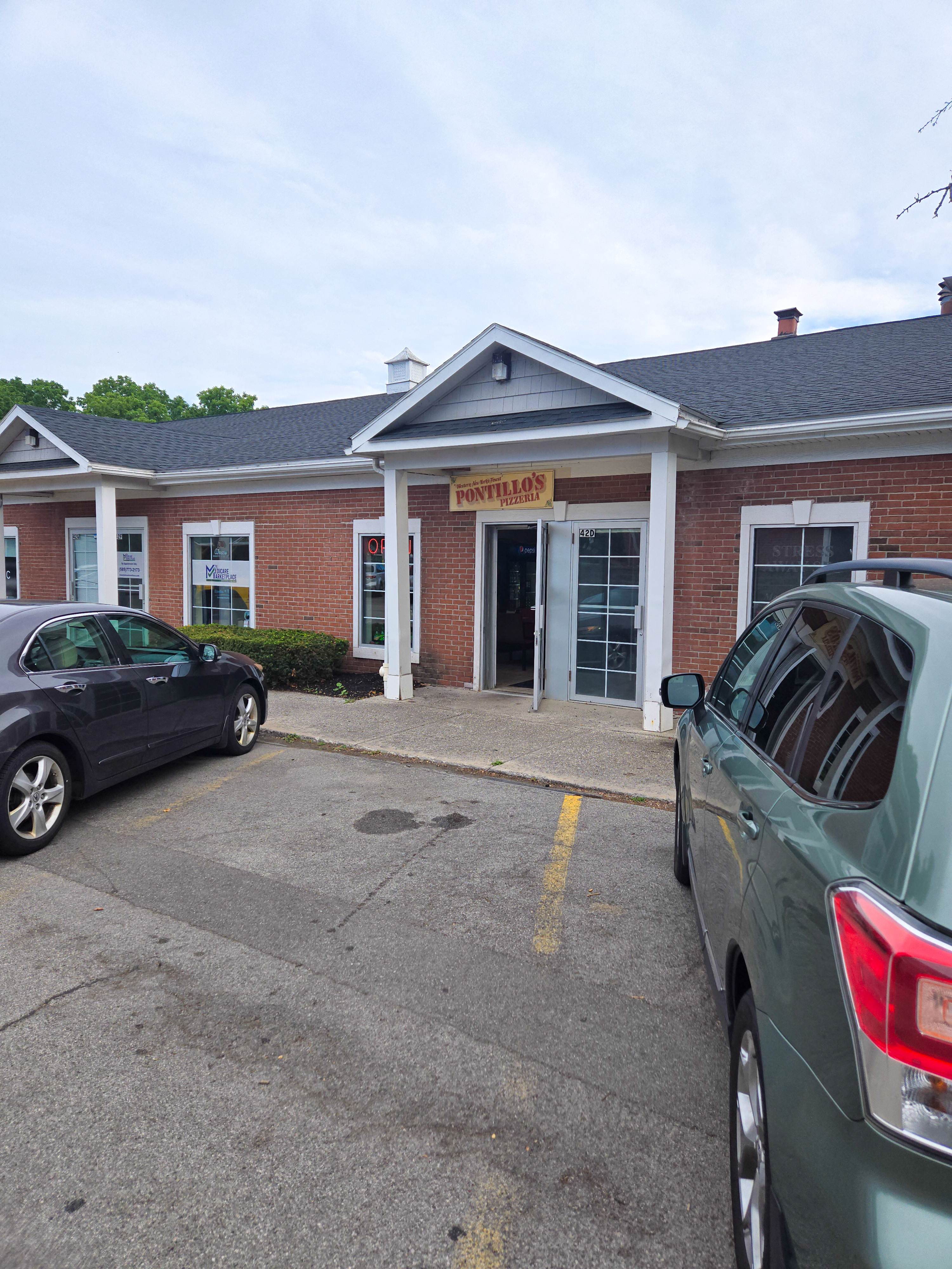 42 S Main St, Churchville, NY 14428