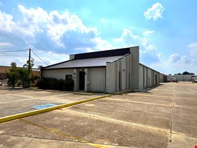 5,600+SF Office w/824 SF Shop on St. Charles in Houma