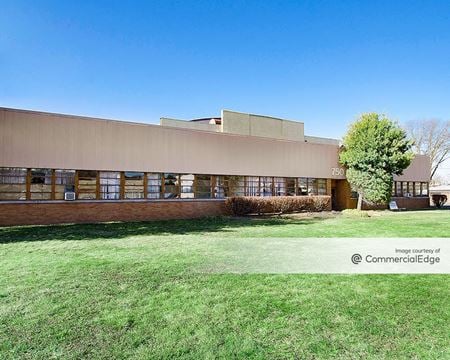 Industrial space for Rent at 750 Bloomfield Ave in Clifton