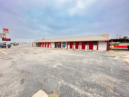 Photo of commercial space at 4319 W Illinois Ave in Midland