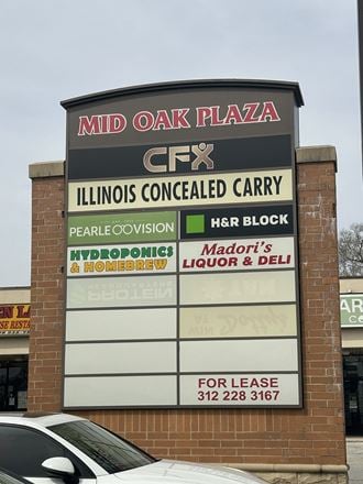 Mid Oak Plaza