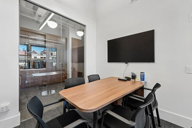215 Park Ave S