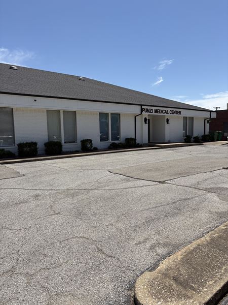 Photo of commercial space at 1932 Walnut Plaza in Carrollton