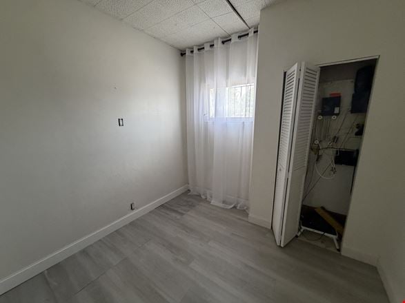 South Tampa Freestanding Corner Medical