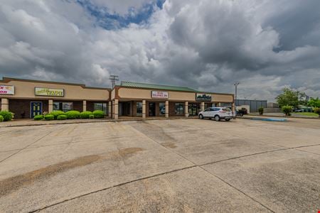 Photo of commercial space at 208 Cox Creek Parkway in Florence