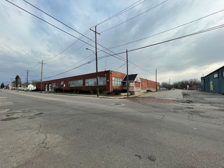 Photo of commercial space at 1402 - 1420 Lagrange Street in Toledo