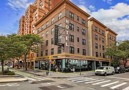 Retail space for Rent at 233 8th Ave in New York