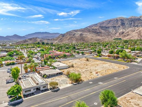 42600 Rancho Mirage Lane