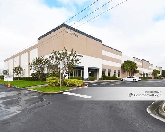 Oak Creek Distribution Center A, B & III - 6308 Pelican Creek Circle,  Riverview, FL | industrial Building