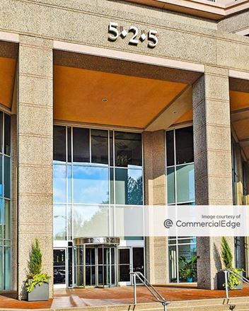 525 North Tryon Street