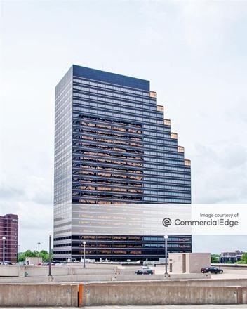 2000 Town Center