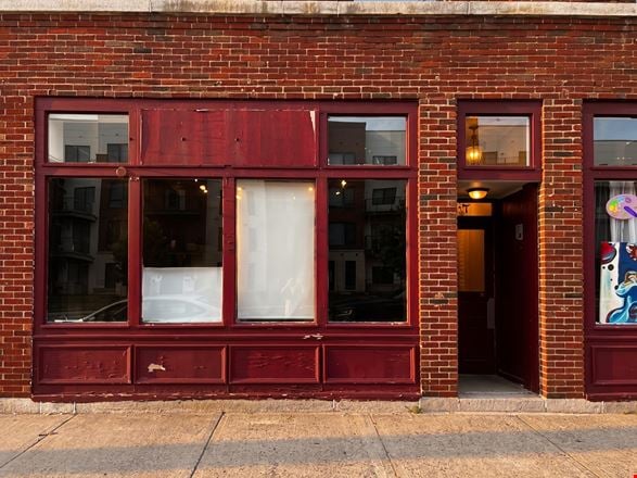 1,250 - 2,500 SF | 579-581 Bank Street | Prime Waterfront New London Retail Opportunity - Divisable