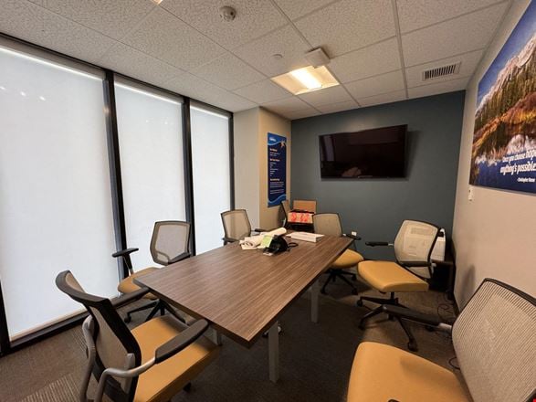 1414 West 4th St - For Lease