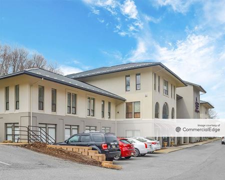 Commercial space for Rent at 9401 McKnight Road in Pittsburgh