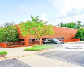 Gateway 270 - 22520 Gateway Center Drive