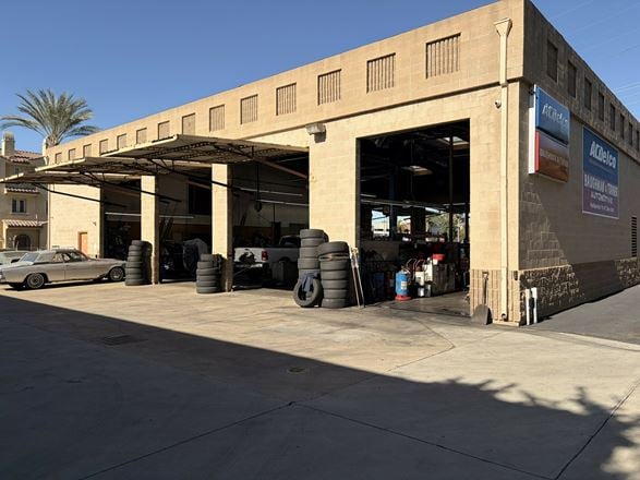 Huge 12 Bay Automotive Repair Shop for lease and business sale