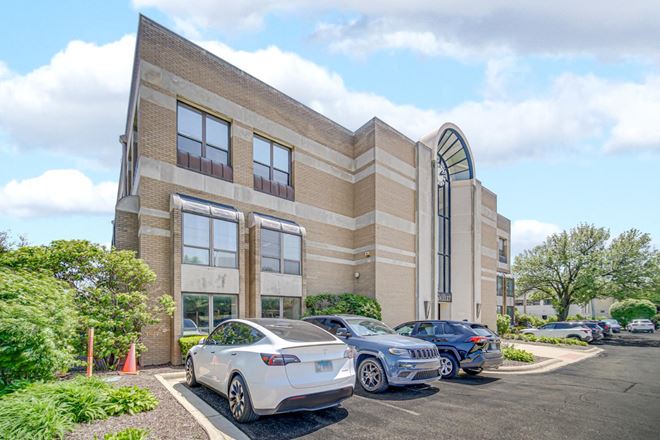 1S443 Summit Ave, Suite 205, Oakbrook Terrace, IL 60181