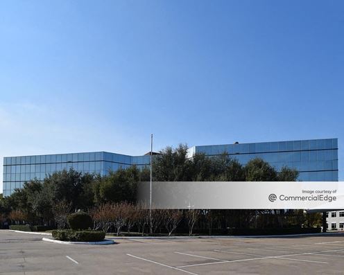 8600 Freeport Pkwy.