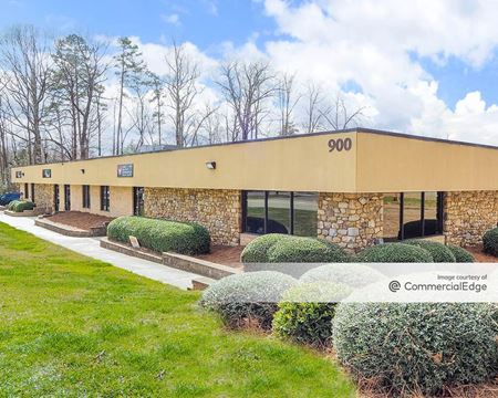 Office space for Rent at 900 Cox Road in Gastonia