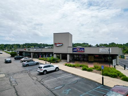 Photo of commercial space at 32419 Northwestern Highway in Farmington Hills