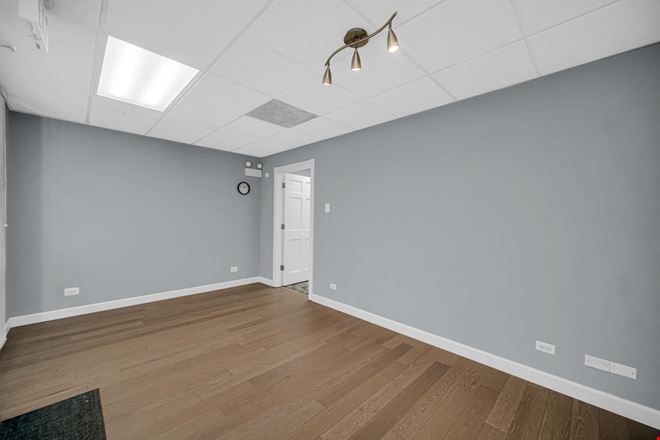1S443 Summit Ave, Suite 101, Oakbrook Terrace, IL 60181