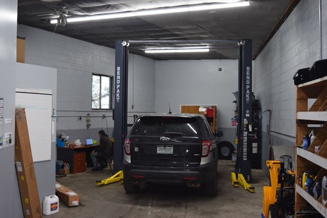 3,030 SF Office/Warehouse with yard
