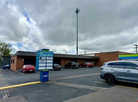 Photo of commercial space at 1907 S Stewart Ave in Springfield
