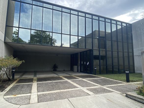 106,000 S.F. Office/Call Center