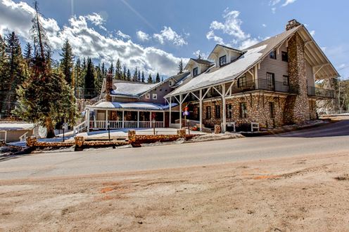 Brook Forest Inn