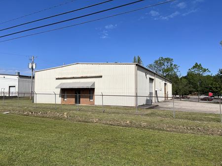 Photo of commercial space at 918 Industrial Park Circle in Bessemer