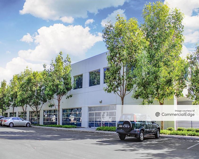 Valley Oak Corporate Center - 6375 San Ignacio Avenue