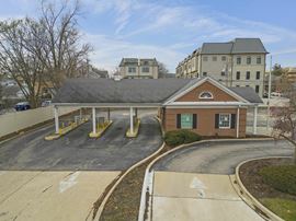 Downtown Naperville Prime Location