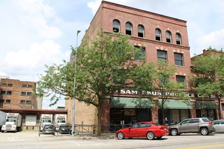 Retail space for Rent at 33 N Huron St in Toledo