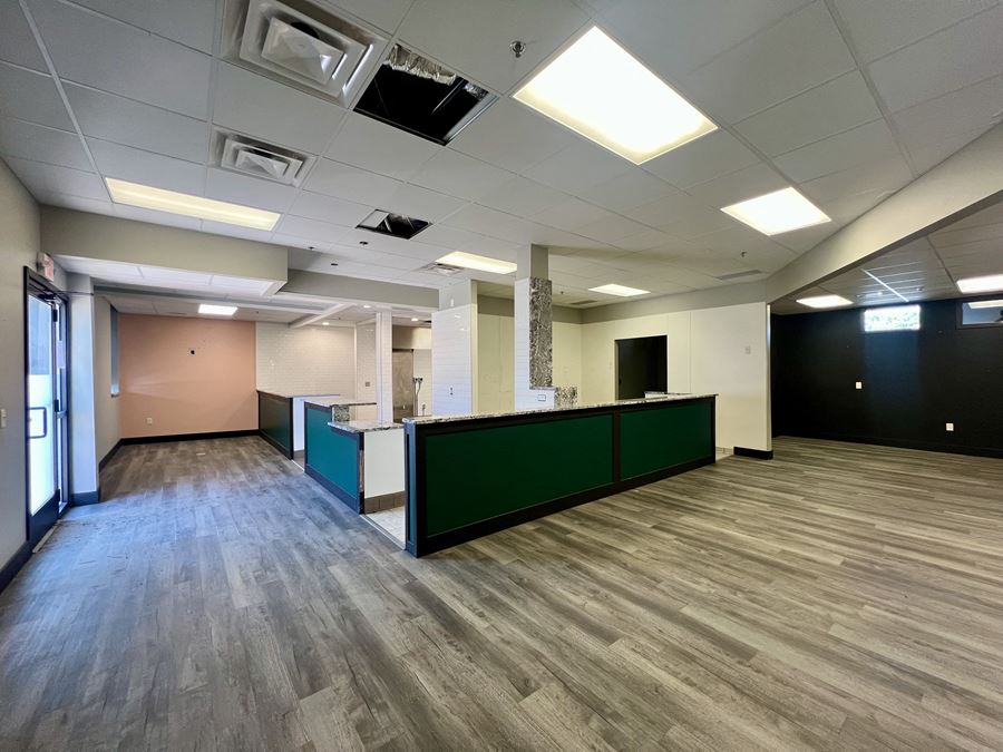 530 N Riverfront Dr