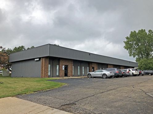 1717 W Candletree