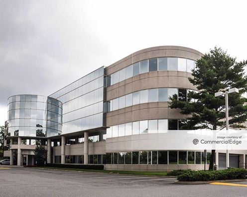 48 South Service Road