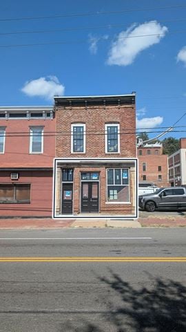 900 SF Available