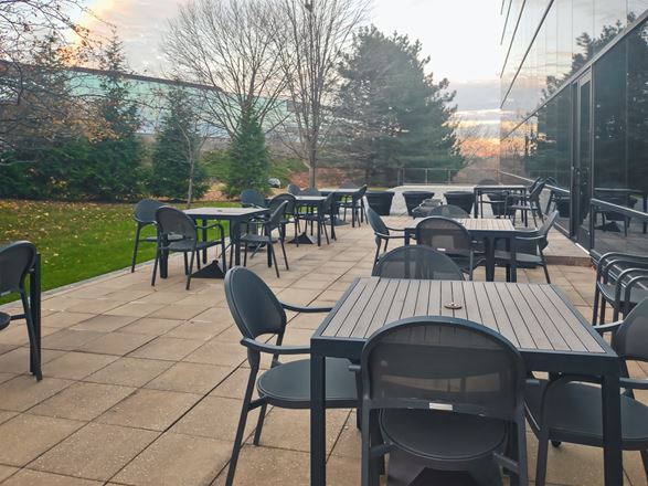 Regus - Brookfield - Water Tower Blvd