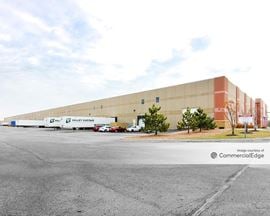 610 Commerce Center