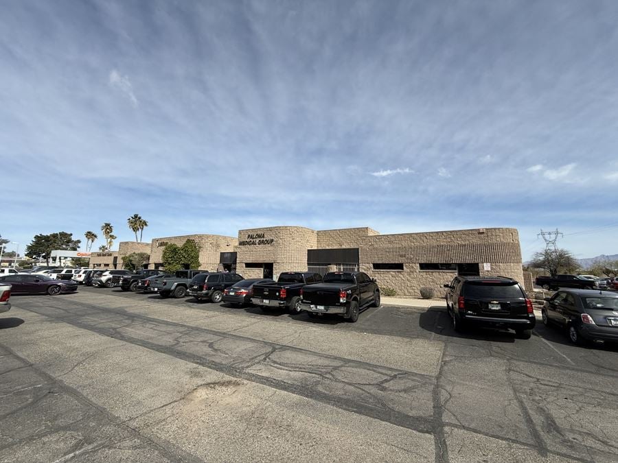 1400 W Valencia Rd