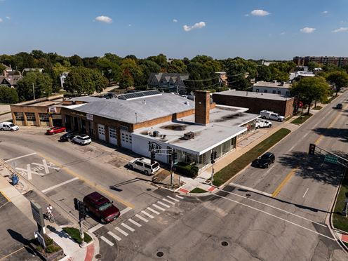400 W. Northwest Hwy. 