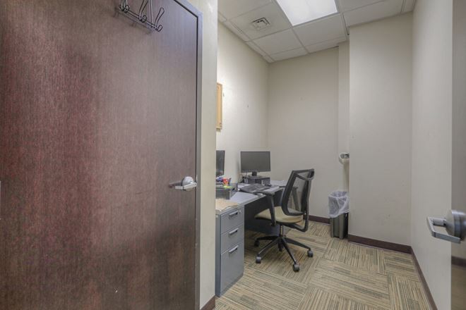 1811 Charlotte Ave For Lease
