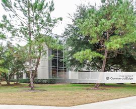 Interwood Commerce Center