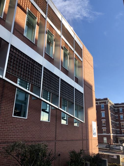 1 East Armour Blvd, Kansas City, MO | Office Building