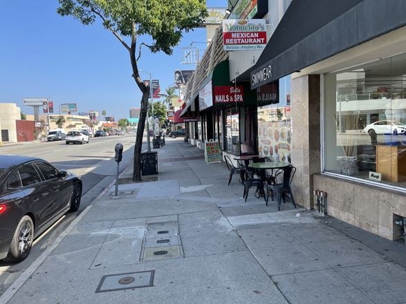 18616 Ventura Boulevard