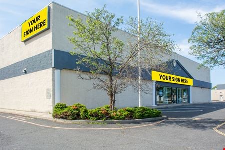 Retail space for Sale at 461 Route 17 in Paramus