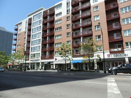 Retail space for Rent at 6466 N Sheridan Road in Chicago