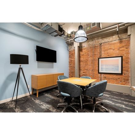 Regus - Victoria - Yates